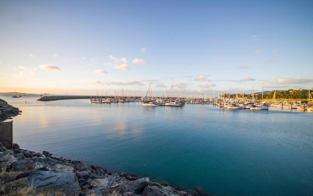 Marina View Apartment แอร์ลีบีช ภายนอก รูปภาพ